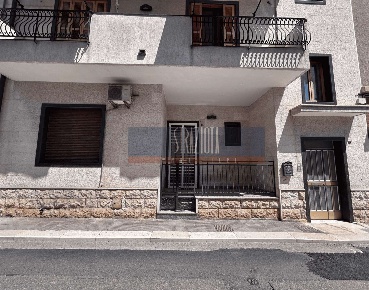 Foto Case semi ndipendenti in via ippolito nievo 14, Modugno di 110 m²
