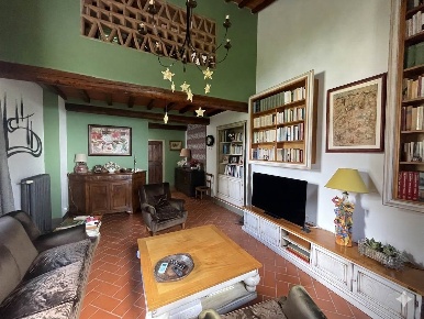 Foto Case semi ndipendenti a Pontassieve di 180 m² con 6 locali in vendita