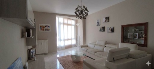 Foto Appartamento in via Parrocchia 7, Liveri di 160 m² con 6 locali