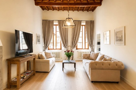 Foto Appartamento a Firenze Santo Spirito di 196 m² con 6 locali in vendita