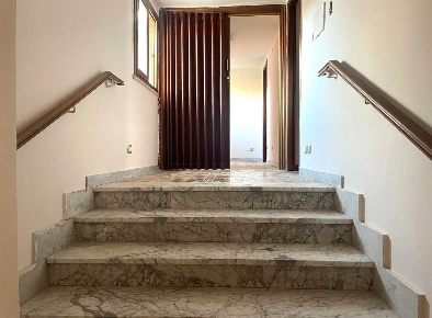 Foto Appartamento a Curti di 170 m² con 6 locali in affitto