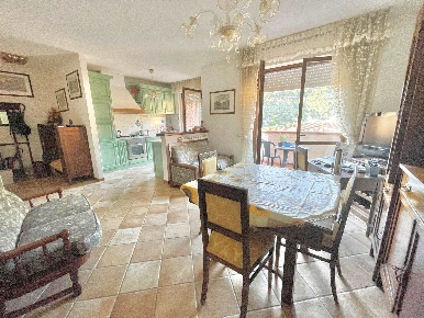 Foto Appartamento a Massarosa Bozzano, Quiesa di 80 m² con 4 locali