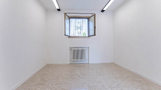 Foto Negozio a Modena Ganaceto - Lesignana di 82 m² con 1 locali in vendita