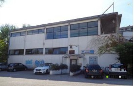 Foto Locale commerciale a Chieti Chieti Città di 890 m² con 5 locali