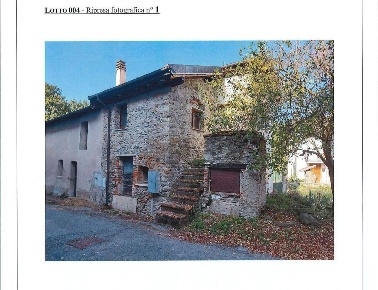 Foto Appartamento in Via Schegli, Mioglia Centro di 97 m² con 3 locali