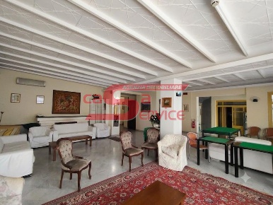 Foto Hotel a Montecatini-Terme di 850 m² con 25 locali in vendita