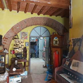 Foto Magazzino a Livorno Via Grande - Piazza della Repubblica di 60 m²