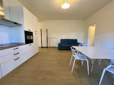 Foto Appartamento in VIa Castoldi, Varese Masnago di 80 m² con 3 locali