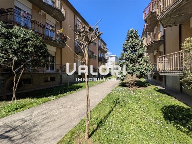 Foto Appartamento in Via Leonardo Bettisi, Faenza di 88 m² con 2 locali