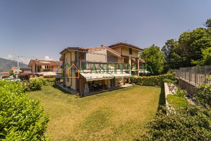 Foto Appartamento in Via Collodi 34, Rosta di 96 m² con 6 locali in vendita