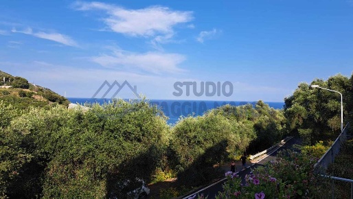 Foto Appartamento in Via Civezza 107, San Lorenzo al Mare di 85 m²