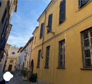 Foto Case indipendenti in Via Padre Michele 19, Tortona Centro di 1408 m²