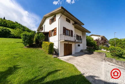 Foto Villa singola in Piazza indipendenza 14, Cesena Borello di 302 m²
