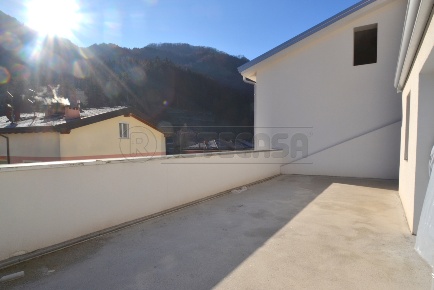 Foto Appartamento a Recoaro Terme Centro di 143 m² con 4 locali in vendita