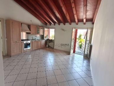 Foto Appartamento a Chiari Centro di 70 m² con 3 locali in affitto