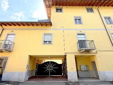 Foto Appartamento a Inveruno Centro di 92 m² con 3 locali in vendita