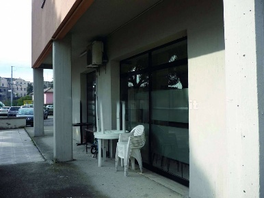 Foto Negozio in Via della repubblica 24, Civita Castellana Centro di 138 m²