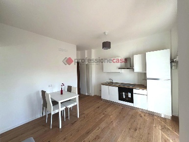 Foto Appartamento a Milano Famagosta di 75 m² con 3 locali in vendita