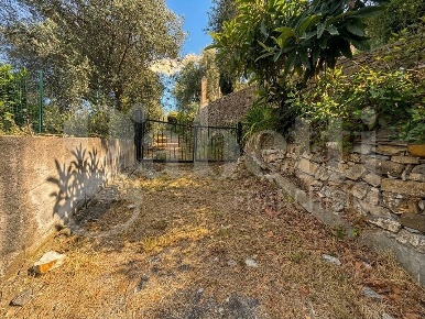 Foto Terreno agricolo in Via Borgo d'Oneglia snc, Imperia di 650 m²
