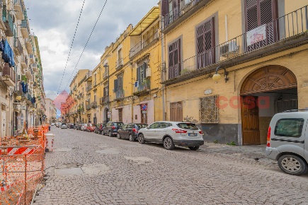 Foto Negozio in Corso San Giovanni a Teduccio 820, Napoli di 50 m²