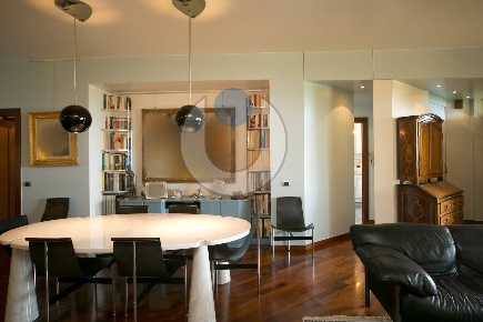 Foto Appartamento in STRADA SANTA VITTORIA, Moncalieri di 250 m² in vendita