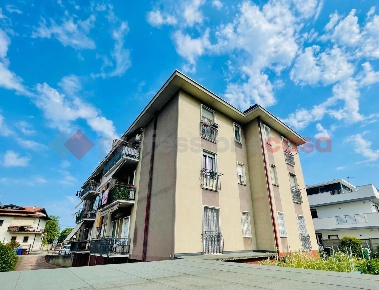 Foto Appartamento in delle vigne, Rescaldina di 92 m² con 3 locali