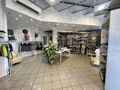 Foto Negozio in TOSCANA, Bologna San Ruffillo di 70 m² con 1 locali