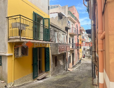 Foto Case indipendenti in Via del mercato 7, Santa Lucia del Mela di 70 m²
