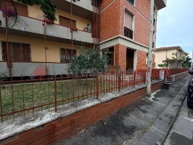 Foto Appartamento a Lastra a Signa Centro di 136 m² con 5 locali in vendita
