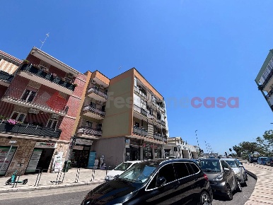 Foto Appartamento in n. rota, Bari San Girolamo di 96 m² con 3 locali