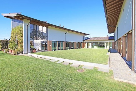 Foto Villa unifamiliare in via colombo, Treviolo Roncola di 1460 m²