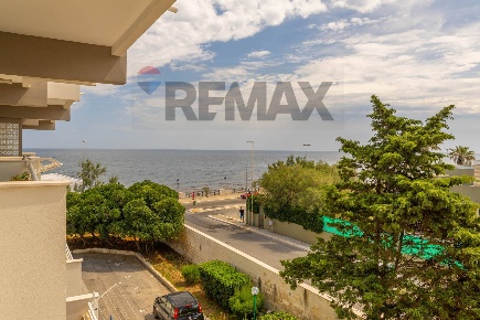 Foto Appartamento in Lungomare Ugo Lorusso 47 D, Bari Palese di 119 m²