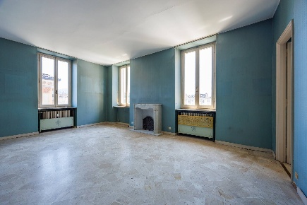 Foto Appartamento in Via Carlo Alberto, Torino Via Roma di 229 m²