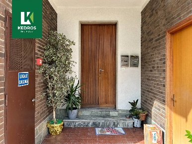 Foto Appartamento in Via Torino 2a, Induno Olona di 87 m² con 3 locali