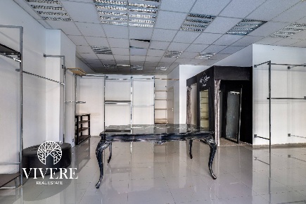 Foto Locale commerciale in Circonvallazione Trionfale, Roma di 66 m²