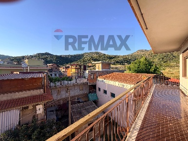 Foto Appartamento in VIA TAORMINA 8, Gaggi di 116 m² con 4 locali