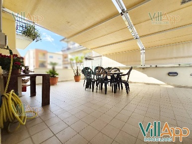 Foto Appartamento in Via Belgio 23, Fondi Centro di 95 m² con 5 locali