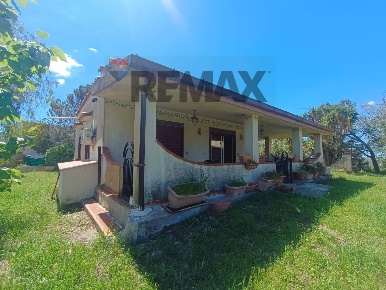 Foto Villa unifamiliare in SS 112 38, Favara di 100 m² con 5 locali