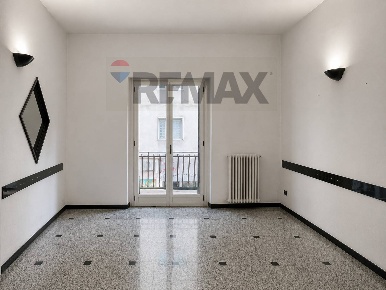 Foto Appartamento in via molinella 1/b, Cosenza Centro di 171 m² in vendita