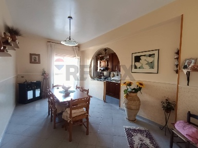 Foto Appartamento in Viale Aldo Moro 255, Favara di 160 m² con 7 locali