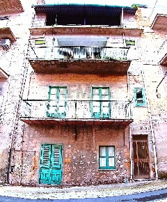 Foto Casa indipendente in Vicolo Pascoli 11, Favara di 186 m² con 8 locali