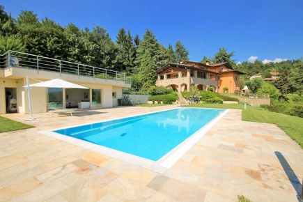 Foto Villa unifamiliare in via san rocco, Cenate Sotto San Rocco di 1000 m²
