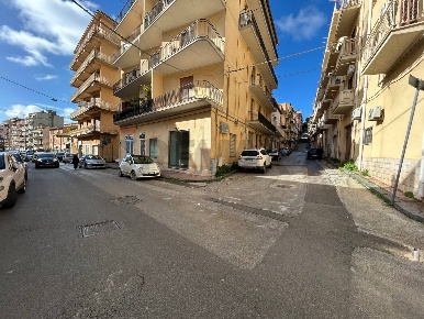 Foto Locale commerciale in Via Quattro Novembre 20, Favara di 43 m²