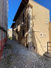Foto Case semi ndipendenti in Via degli Spagnoli 10C, L'Aquila di 80 m²