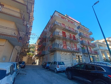 Foto Appartamento in Viale Aldo Moro 255, Favara di 150 m² con 7 locali