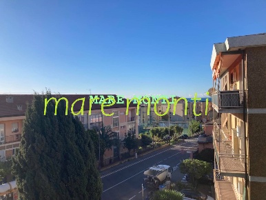 Foto Appartamento in via altobelli, Savona di 75 m² con 3 locali in vendita