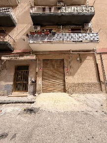 Foto Magazzino in VIA FRIULI 13, Canicattì di 33 m² con 2 locali in vendita