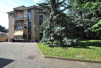 Foto Appartamento in Via Grandi 10, Vimercate Semicentro di 91 m²