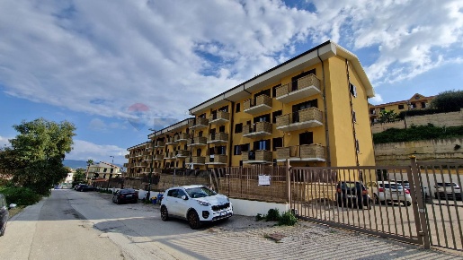 Foto Appartamento in Via Lucrezio 6, Agrigento di 110 m² con 7 locali