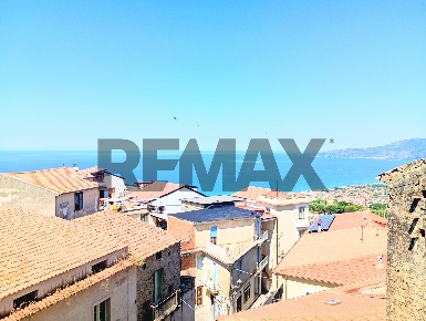 Foto Attico in Vico Cammarano 6, Ascea di 93 m² con 2 locali in vendita